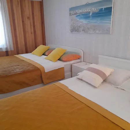 Apartment Milka By The Sea Karlobag Exterior photo