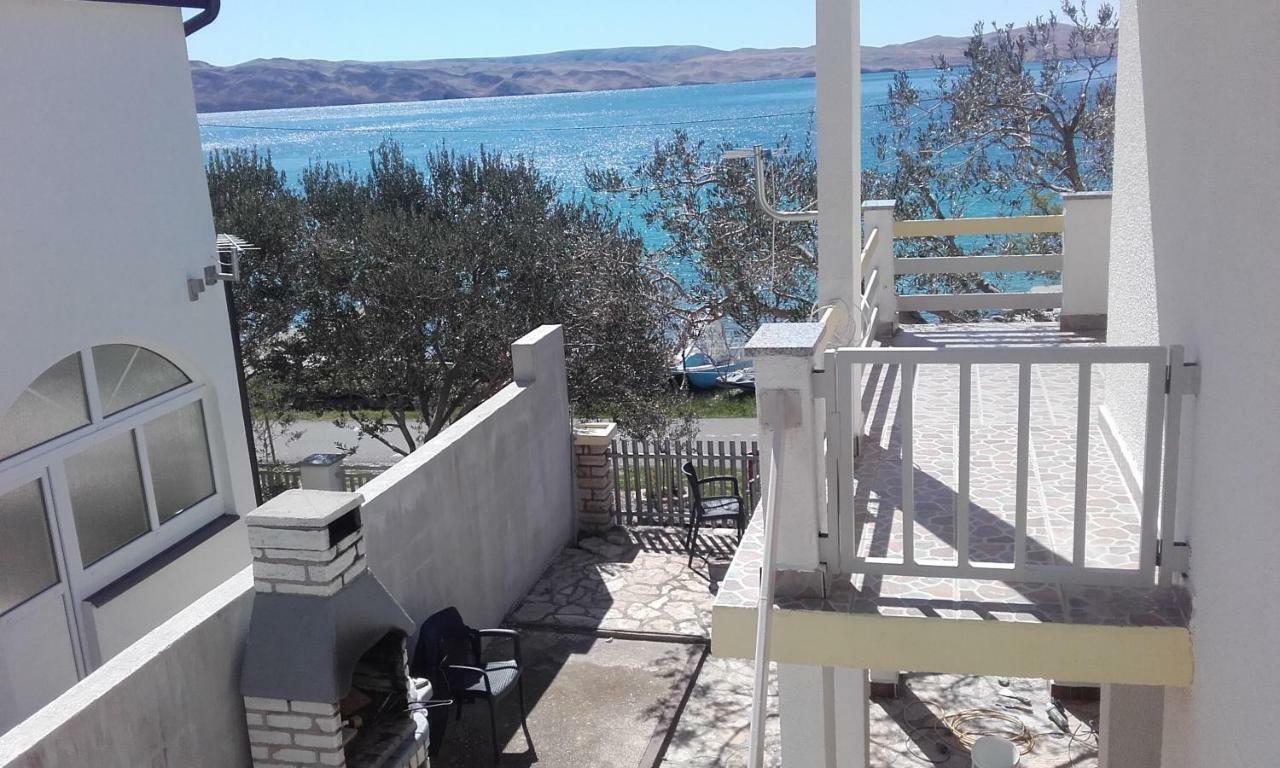 Apartment Milka By The Sea Karlobag